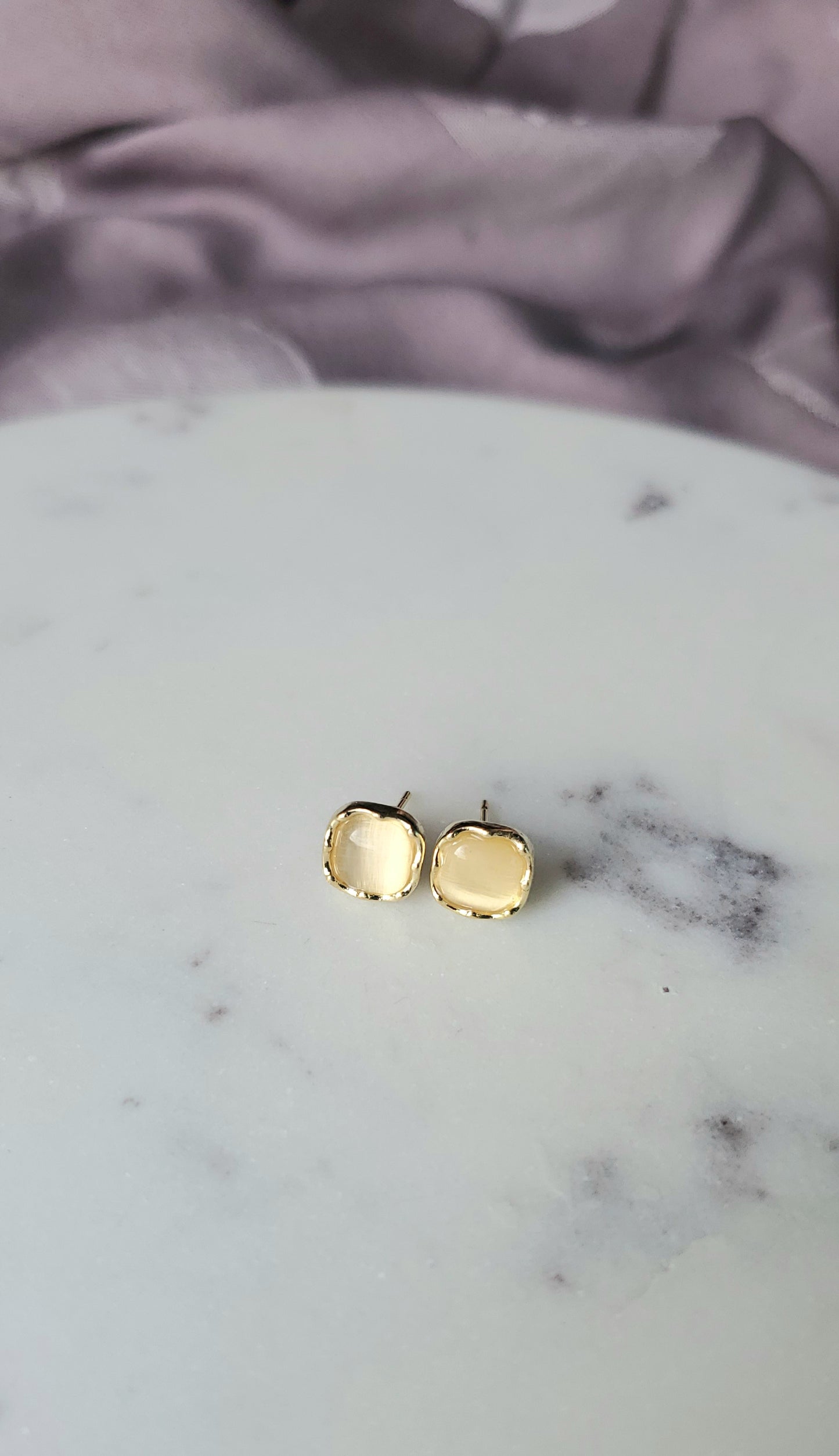 Cat Eye Studs