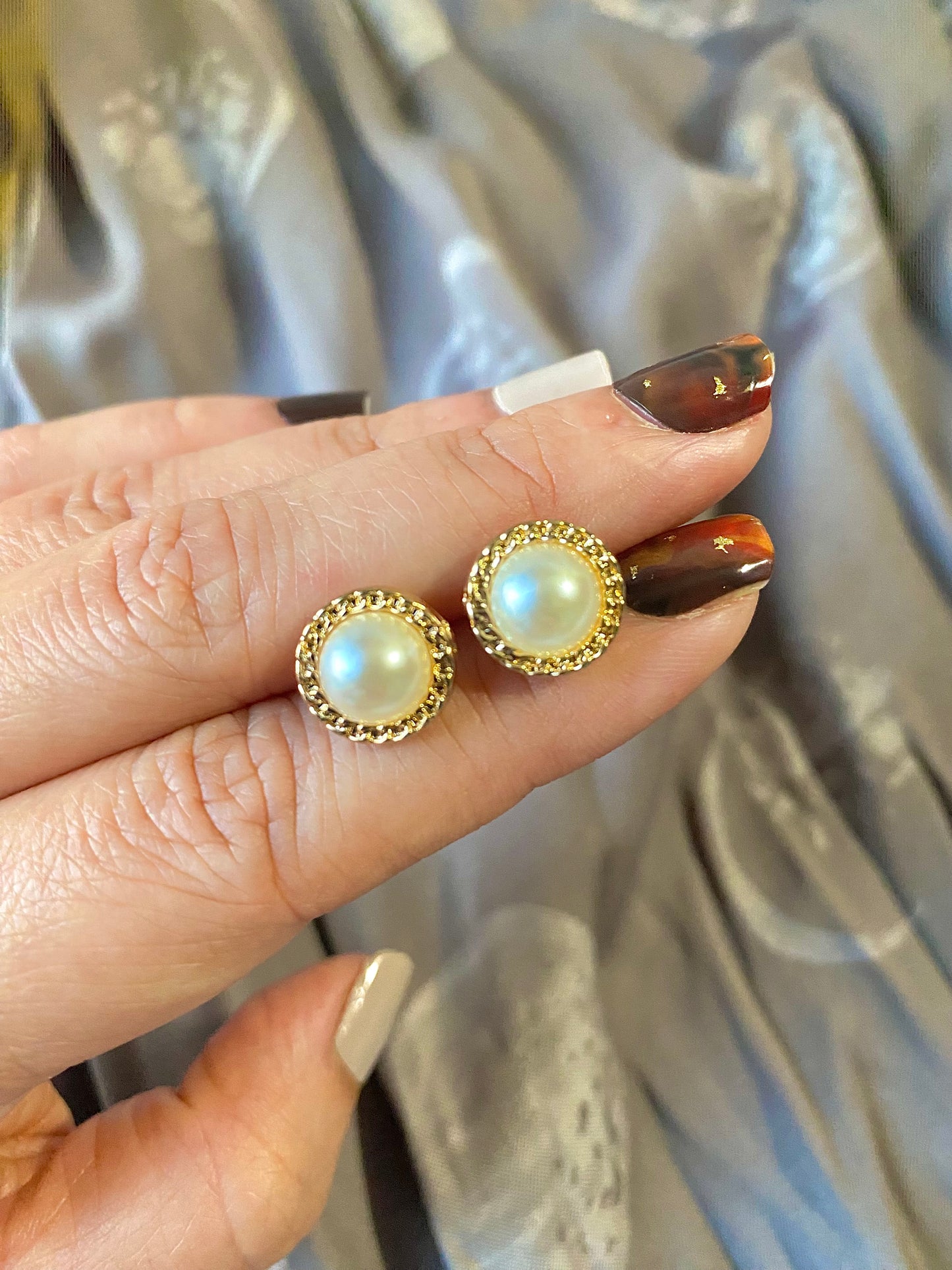 Pearl Studs