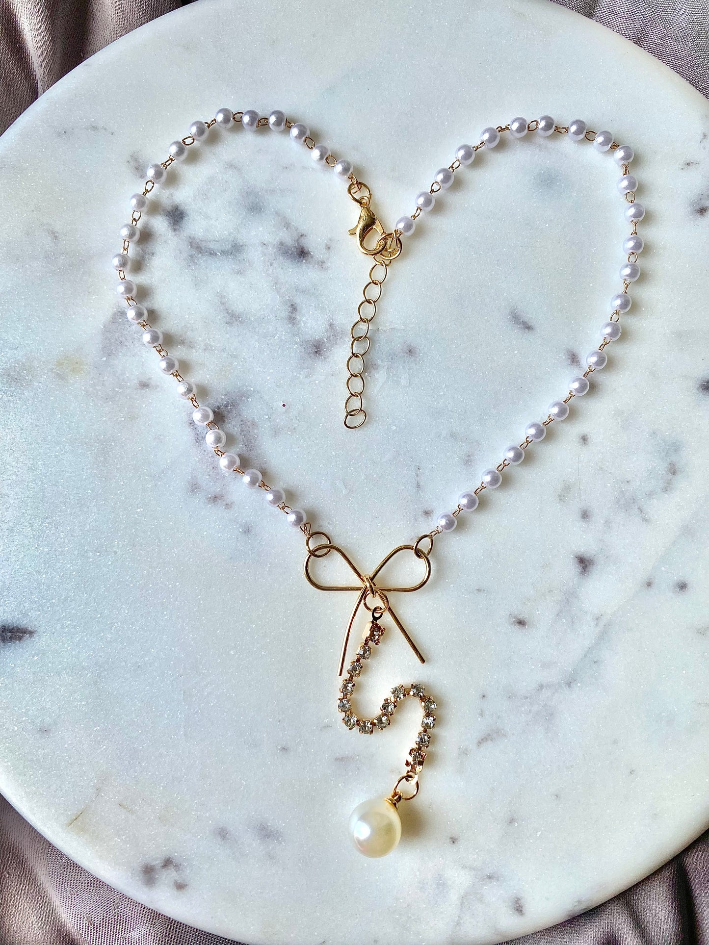 Gold Bow Pearl Necklace