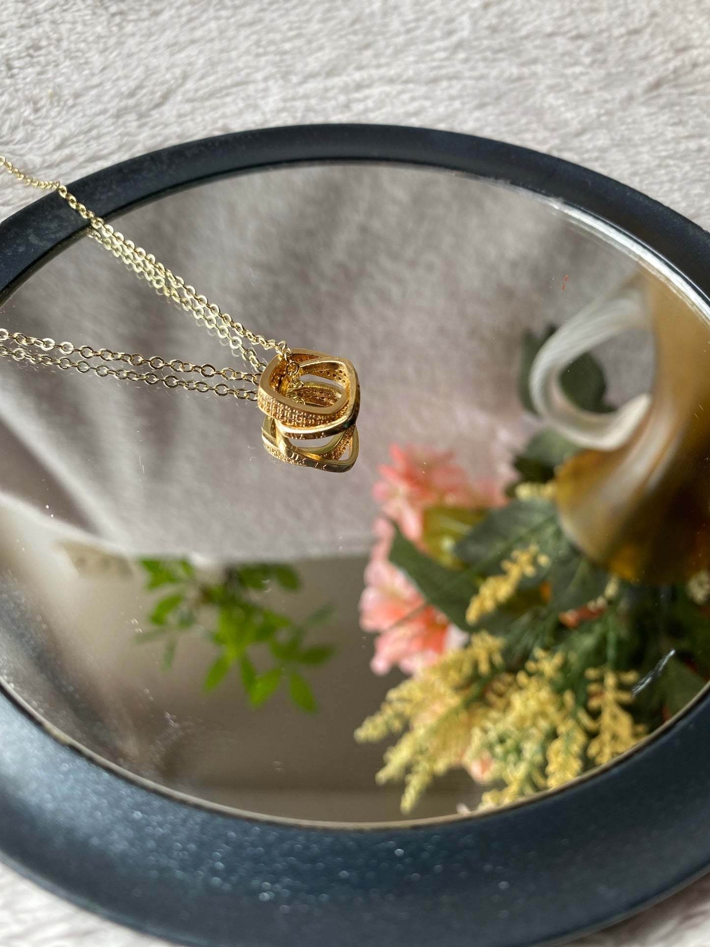 Interlocking Square Pendant Necklace