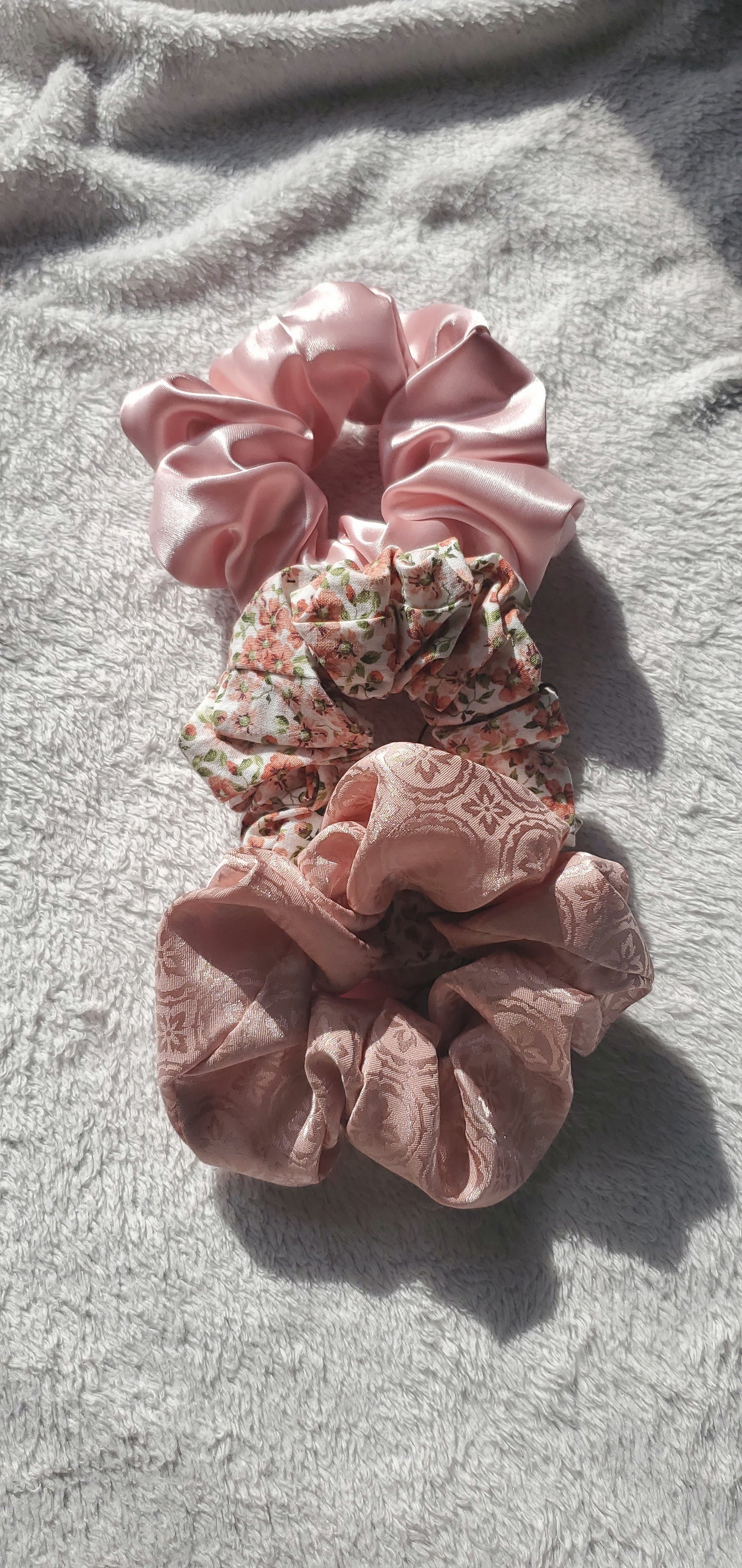 Pink Design, M Scrunchie