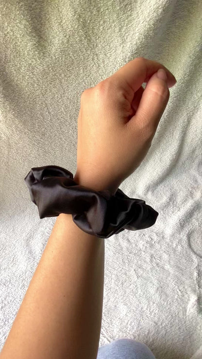 Black Satin, M Scrunchie